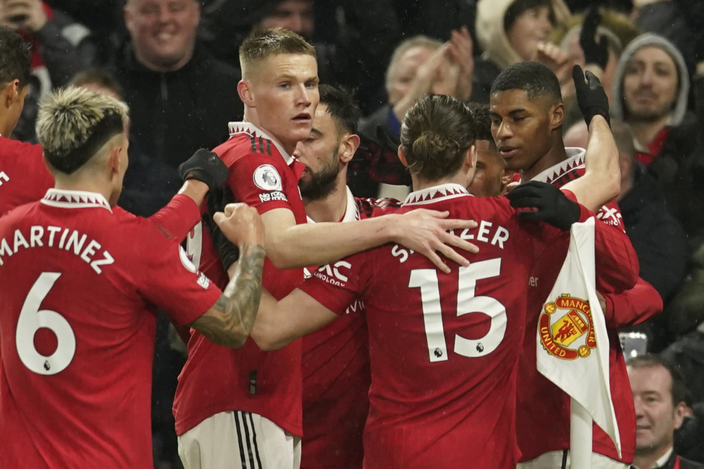 他再次凭借 他再次凭借