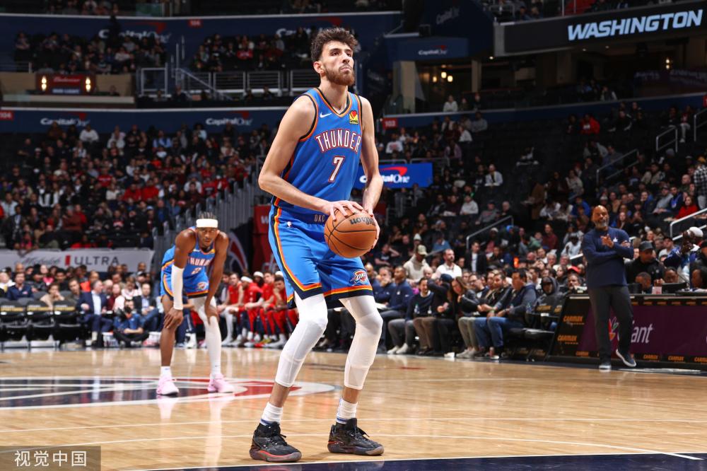 首进大满贯女单决赛！陈熠4-3逆转战胜蒯曼 将对阵前世界第1朱雨玲争夺冠军