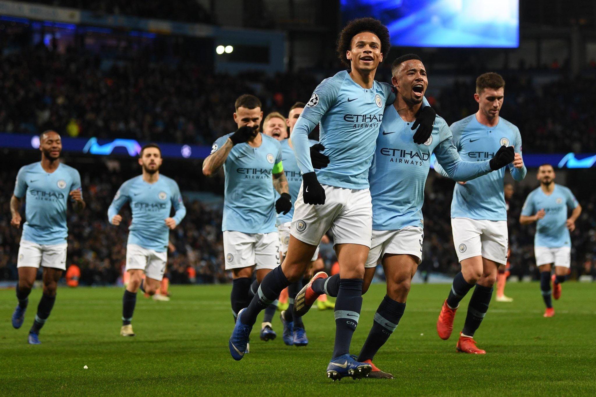 雷吉·米勒：增加四分球会搞乱纪录，如果我是库里肯定会不爽（雷吉·米勒：四分球会扰乱历史纪录，换作库里也难免不满）